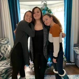 Meet your Posher, Joelle